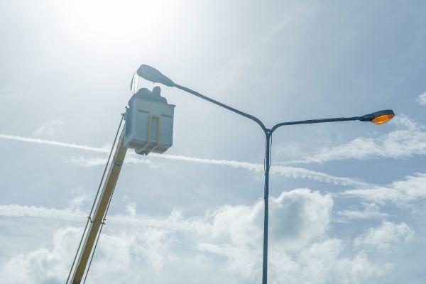 Outdoor Pole Light Repair